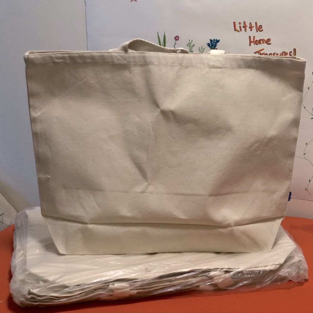 12 Tote Bags